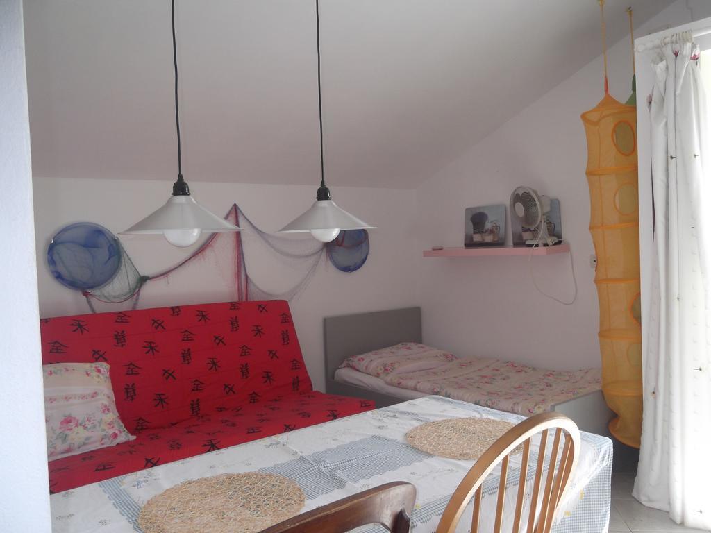 Apartments Vanda Vrboska Habitación foto