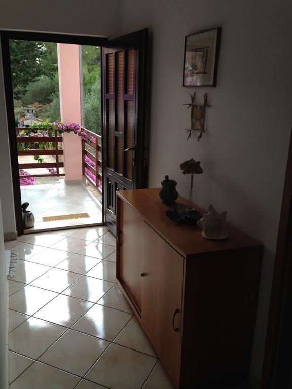 Apartments Vanda Vrboska Habitación foto