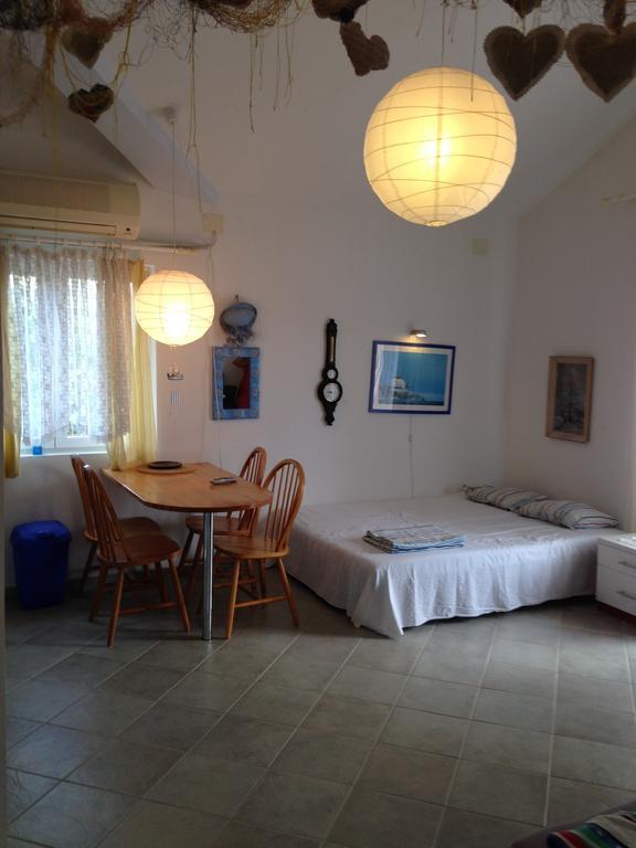 Apartments Vanda Vrboska Habitación foto